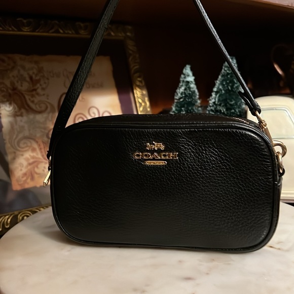 Coach Jamie Wristlet/clutch In Gold/Black Refined pebble leather NWOT - Picture 4 of 14